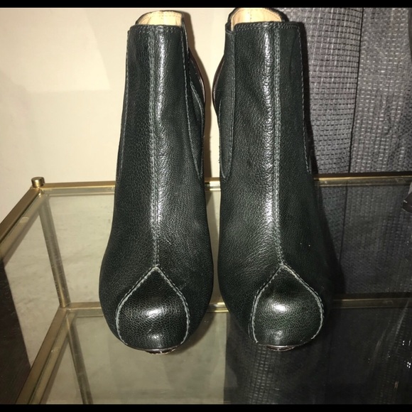 L.A.M.B HANSHU Booties - Picture 4 of 6